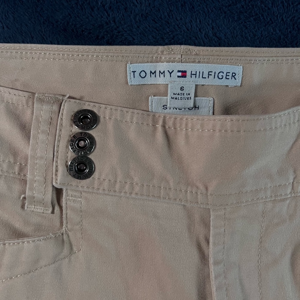 Tommy Hilfiger khakis